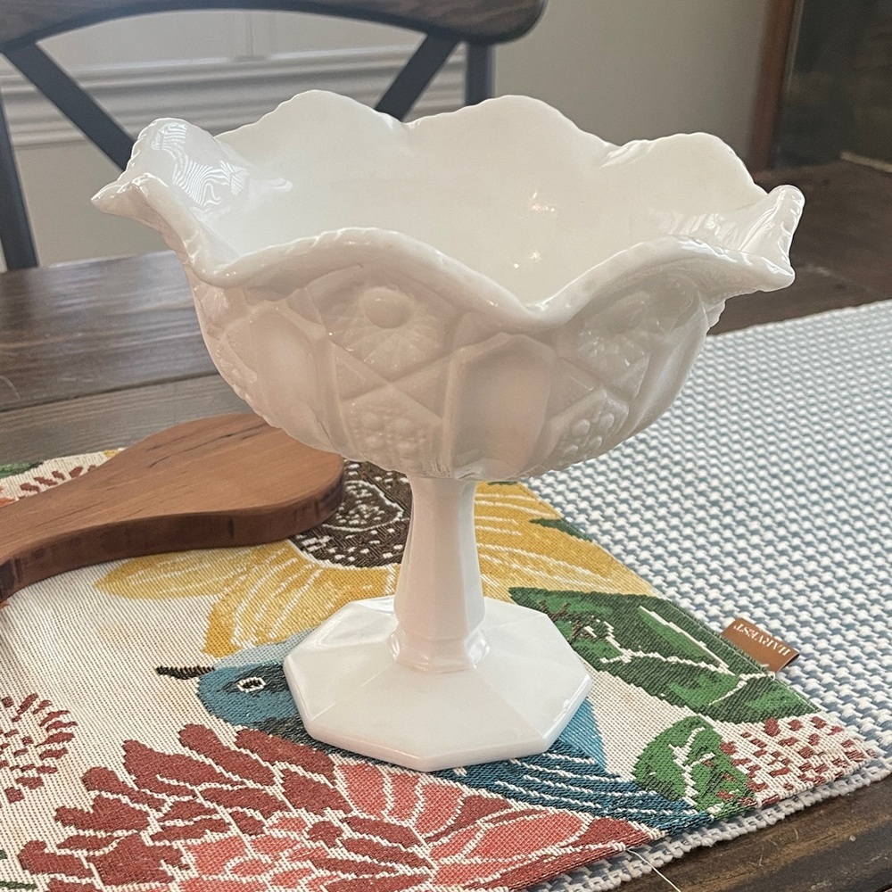 Elegant White Milk Glass Pedestal Vase